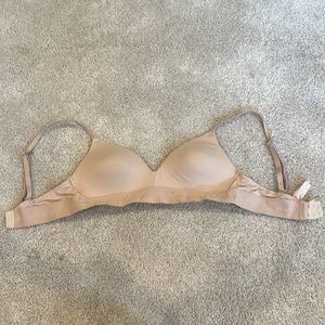 PINK bra in size 34B and in good condition